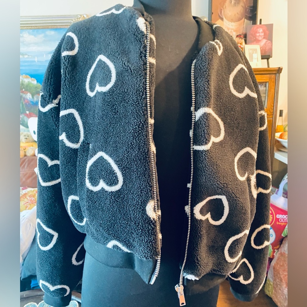 Black cropped Heart Patterned Fleece Jacket